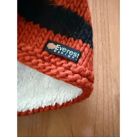 Everest Designs Fox Hat with Built in Scarf Wool Lining One Size - Picture 4 of 7